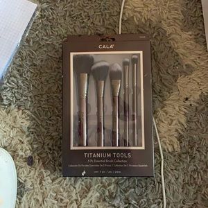CALA Titanium brush collection